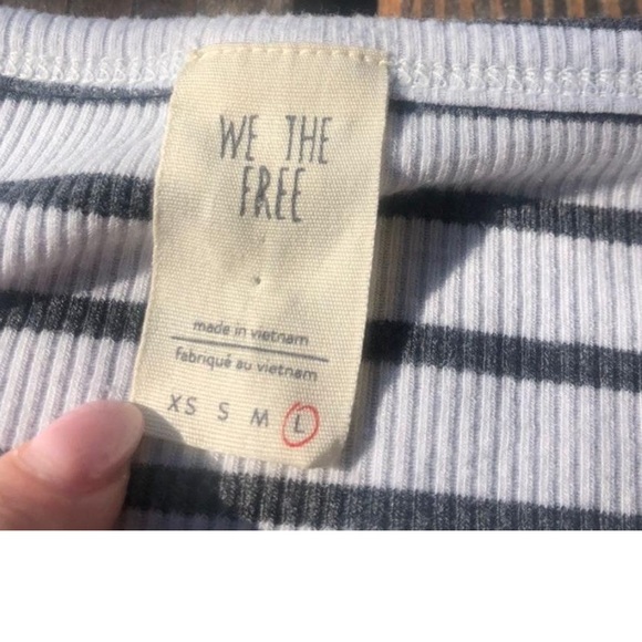 FREE PEOPLE-WE THE FREE TEE - Picture 4 of 4